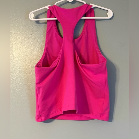 Under Armour Vibrant Pink Athletic set size:M - Picture 3 of 8